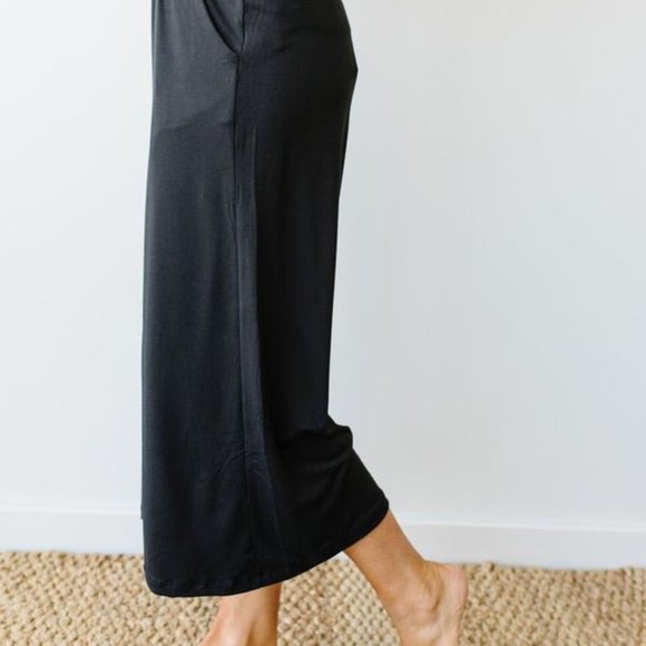 Go Get 'Em Gaucho Pants In Black - Picture 3 of 4